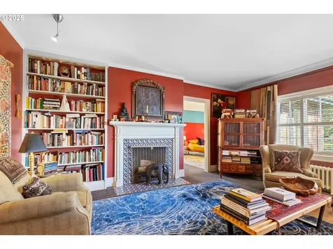 2844 SW Hillsboro Street Portland OR 97239