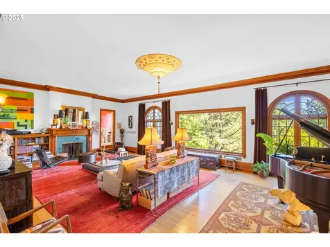 2844 SW Hillsboro Street Portland OR 97239