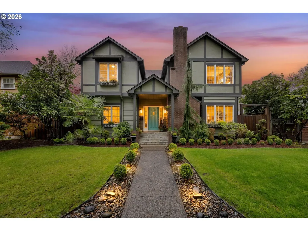 1514 25th Avenue Longview WA 98632