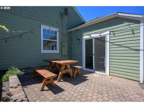 2063 Onyx Street Eugene OR 97403