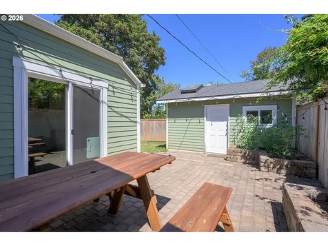 2063 Onyx Street Eugene OR 97403