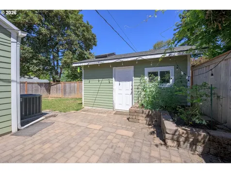 2063 Onyx Street Eugene OR 97403