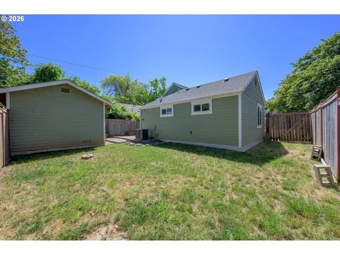 2063 Onyx Street Eugene OR 97403