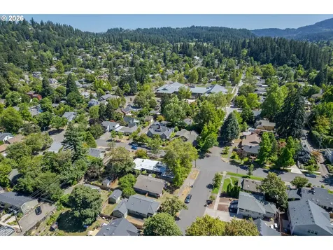 2063 Onyx Street Eugene OR 97403