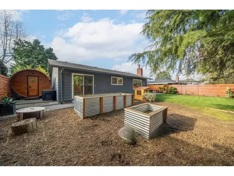 3620 NE 138th Avenue Portland OR 97230