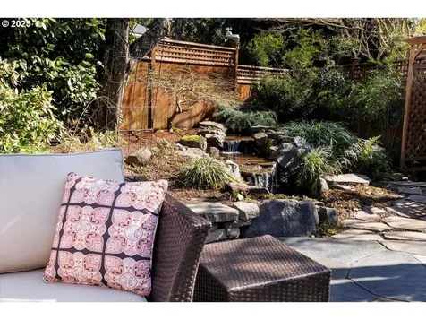 204 NW 93rd Place Portland OR 97229