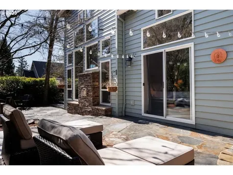 204 NW 93rd Place Portland OR 97229