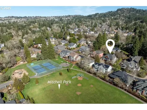 204 NW 93rd Place Portland OR 97229