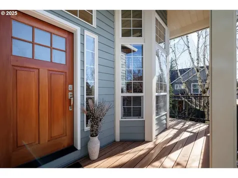 204 NW 93rd Place Portland OR 97229