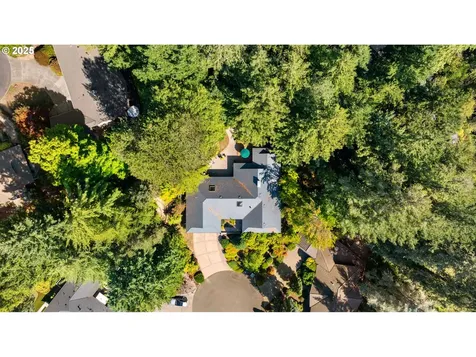 2820 SW Garden View Place Portland OR 97225