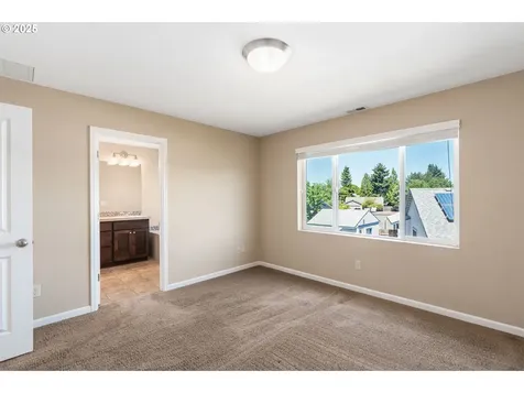 4077 SE Lone Oak Street Hillsboro OR 97123
