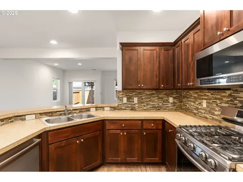 4077 SE Lone Oak Street Hillsboro OR 97123