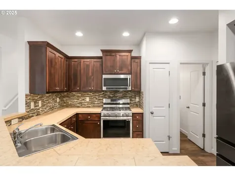 4077 SE Lone Oak Street Hillsboro OR 97123