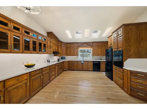2323 W 28th Avenue Eugene OR 97405