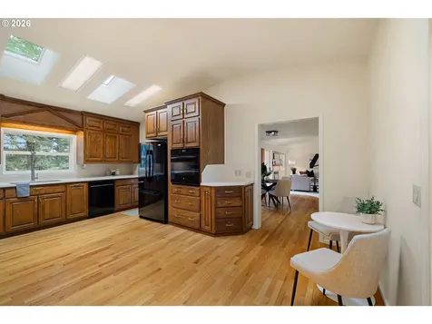 2323 W 28th Avenue Eugene OR 97405