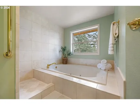 2323 W 28th Avenue Eugene OR 97405