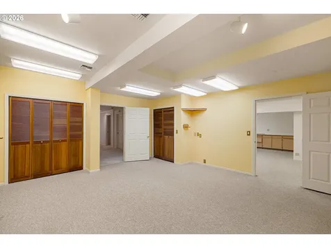 2323 W 28th Avenue Eugene OR 97405