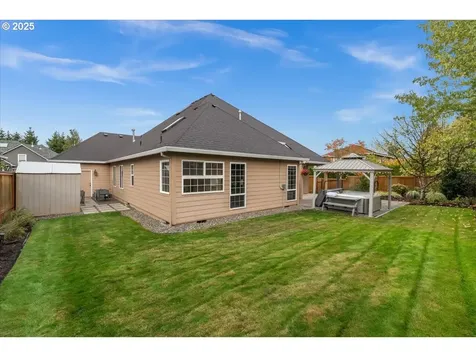 886 NE Creeksedge Drive Hillsboro OR 97124