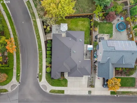 886 NE Creeksedge Drive Hillsboro OR 97124