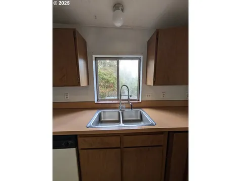 10539 NW 3rd Street Portland OR 97231