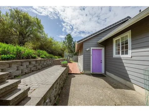 1074 Arburnia Street Myrtle Creek OR 97457
