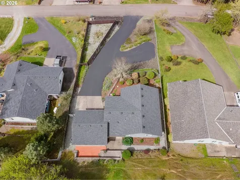 1074 Arburnia Street Myrtle Creek OR 97457