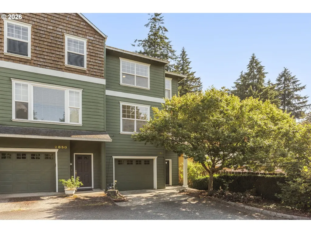 2854 SW Multnomah Boulevard Portland OR 97219