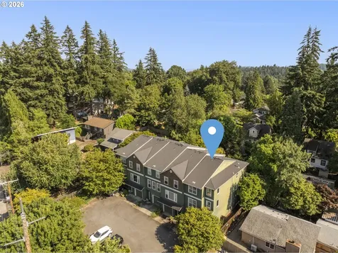 2854 SW Multnomah Boulevard Portland OR 97219