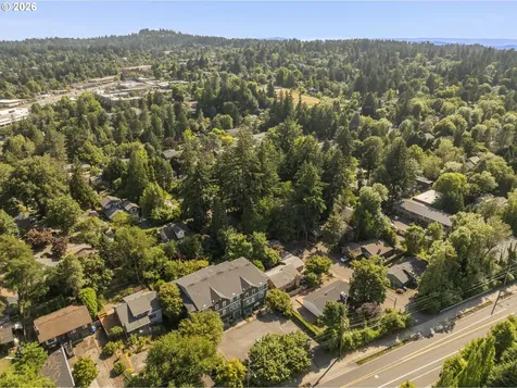 2854 SW Multnomah Boulevard Portland OR 97219