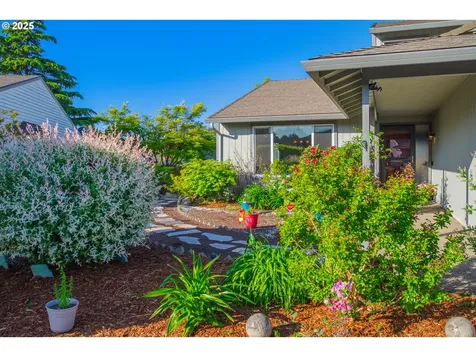 14873 NE Tillamook Street Portland OR 97230
