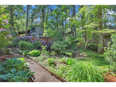 2677 Garfield Street Eugene OR 97405