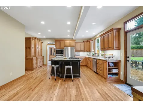 16370 SW Rhus Court Portland OR 97224