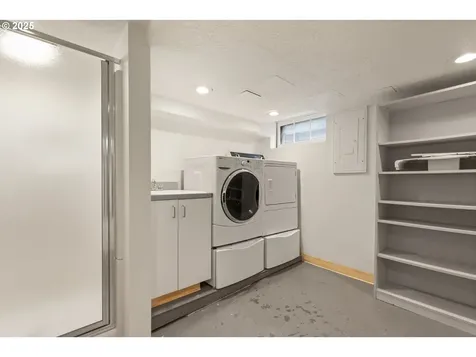 2409 NE 32nd Avenue Portland OR 97212