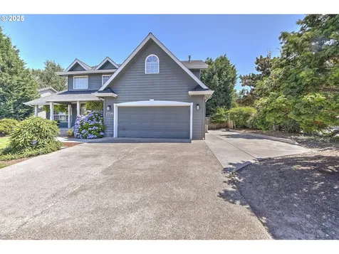 2708 NW Sunset Court Camas WA 98607