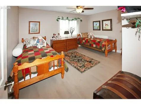2708 NW Sunset Court Camas WA 98607