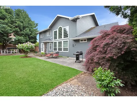 2708 NW Sunset Court Camas WA 98607