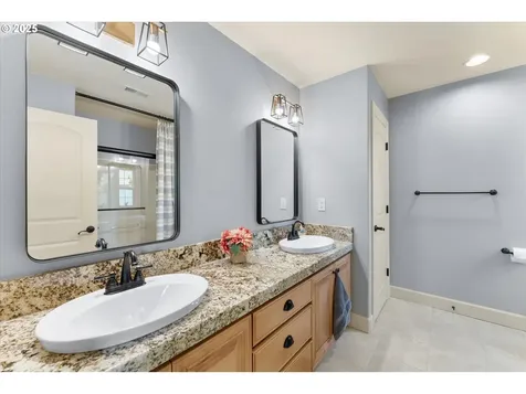 11830 SW Grenoble Street Wilsonville OR 97070
