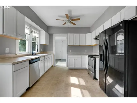 481 S Pine Street Canby OR 97013