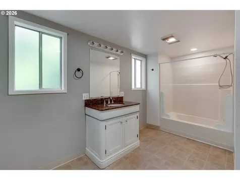481 S Pine Street Canby OR 97013