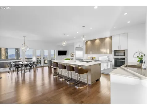 72 Nansen Summit Lake Oswego OR 97035