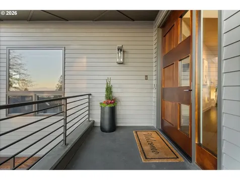 72 Nansen Summit Lake Oswego OR 97035