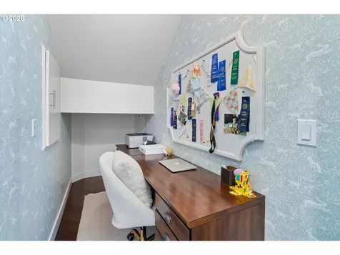 72 Nansen Summit Lake Oswego OR 97035