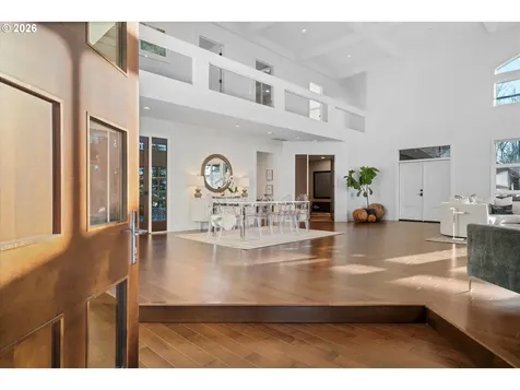 72 Nansen Summit Lake Oswego OR 97035