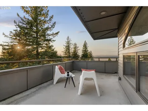 72 Nansen Summit Lake Oswego OR 97035