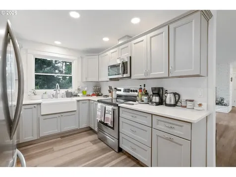 1780 Clover Ridge Road NE Albany OR 97322