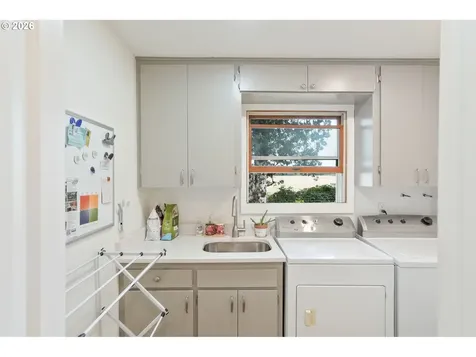 1780 Clover Ridge Road NE Albany OR 97322