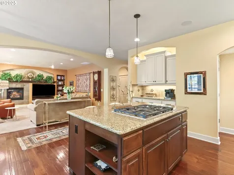 11590 SE Aerie Crescent Road Happy Valley OR 97086