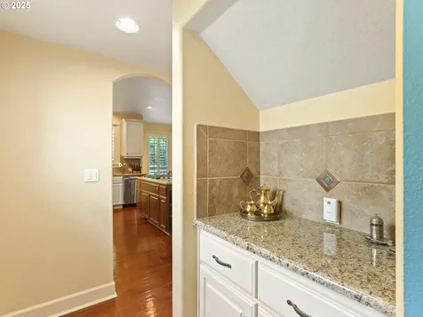 11590 SE Aerie Crescent Road Happy Valley OR 97086