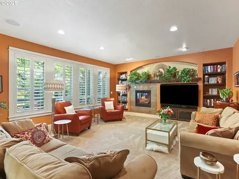 11590 SE Aerie Crescent Road Happy Valley OR 97086