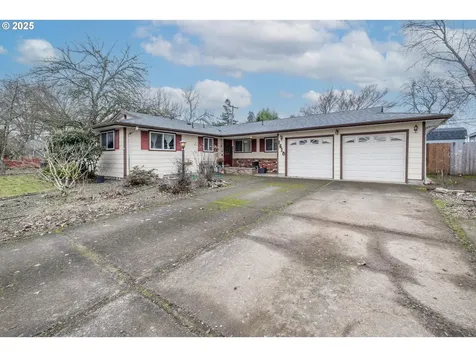 1610 Downing Drive Lebanon OR 97355
